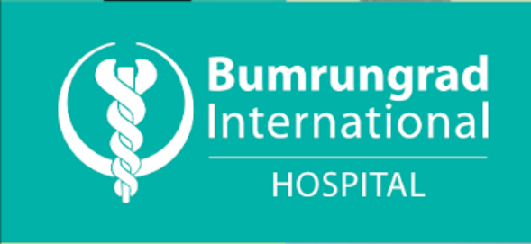 Bumrungrad Hospital Combats Virus with Disinfecting Robot
